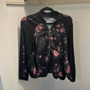 M Made in Italy Floral Black Zip Top
